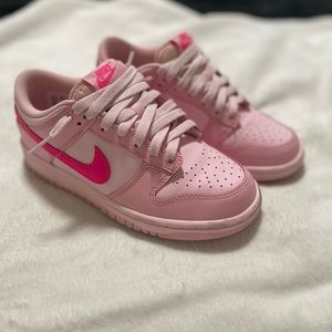 Bike low dunks triple pink